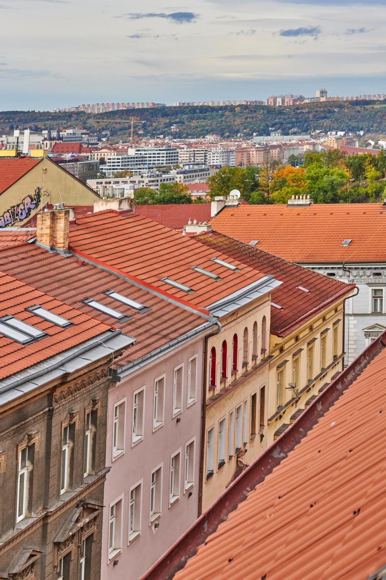 Stylish In Heart Of Zizkov Near Iconic Sites Apartmán